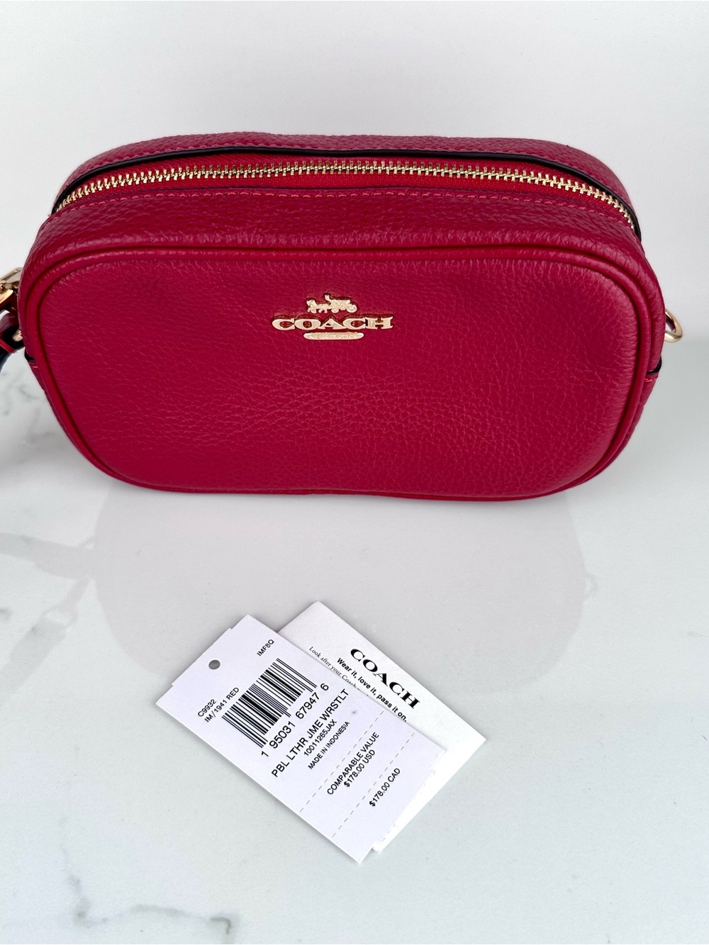 Coach Jaime Wristlet Red Pebbled
Leather NWT Detached Style C9932